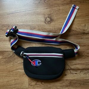Champion Attribute Waistbag